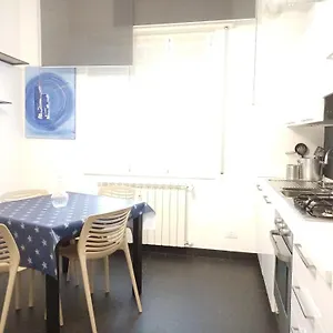  Appartamento Gillo Finalpia Italia